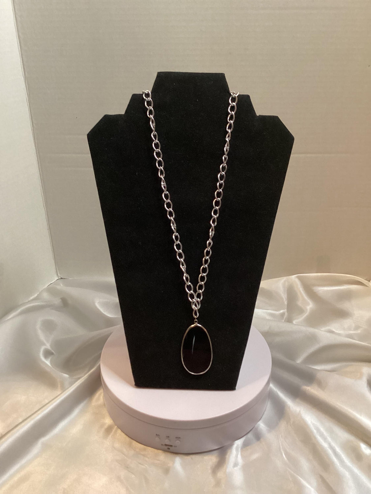 16” Silver-toned Chain w/Black Faux Onyx Pendant